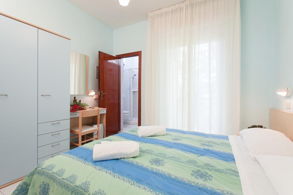 Hotel Santa Martina วิลลามารีนา ห้อง รูปภาพ