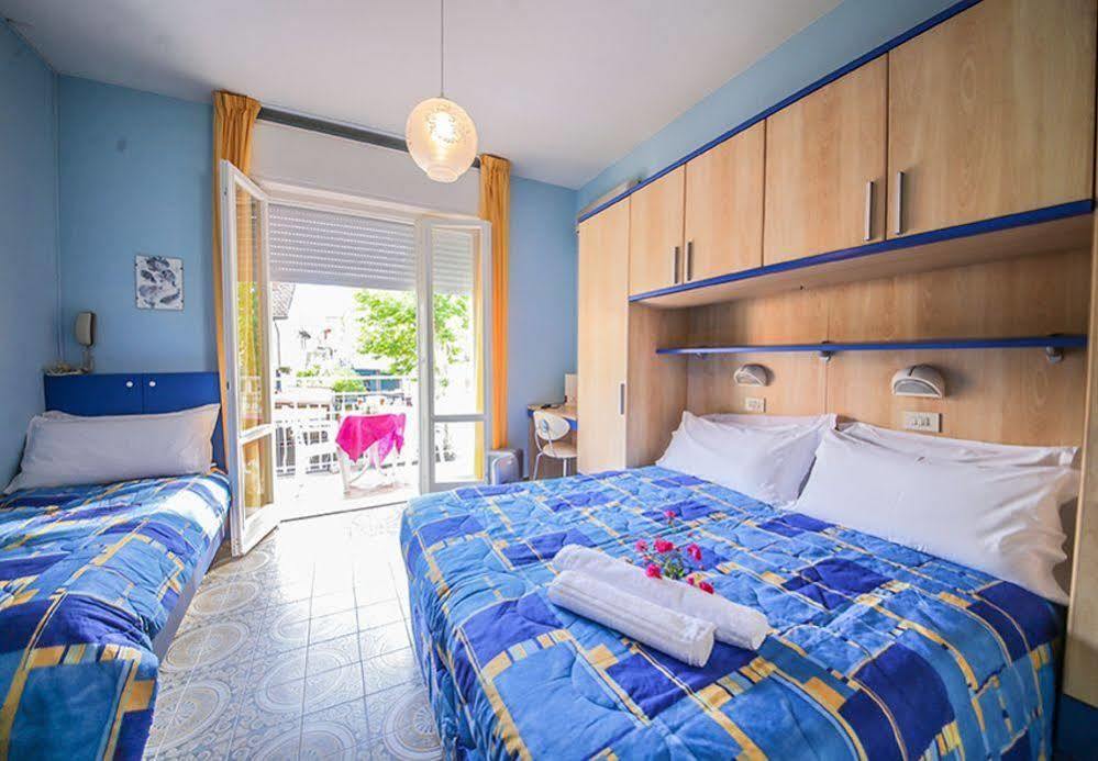 Hotel Santa Martina วิลลามารีนา ภายนอก รูปภาพ